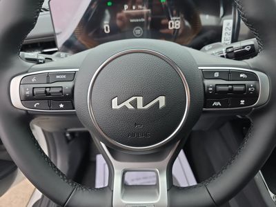 2026 Kia K5 — photo 19 view