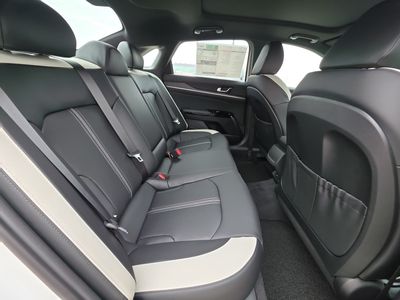 2026 Kia K5 — photo 14 view