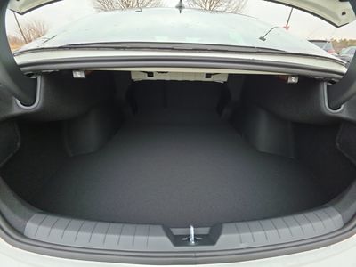 2026 Kia K5 — photo 17 view