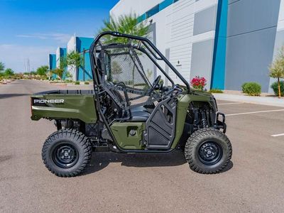 2026 Honda Pioneer 520 - Photo 3