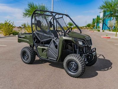 2026 Honda Pioneer 520 - Photo 2