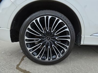 2020 Lincoln Aviator — photo 16 view