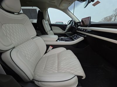 2020 Lincoln Aviator — photo 15 view