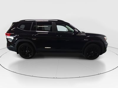 2025 Volkswagen Atlas — photo 8 view
