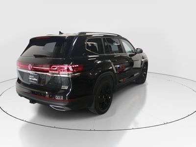 2025 Volkswagen Atlas — photo 7 view