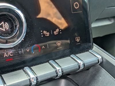 2025 GMC Terrain — photo 32 view