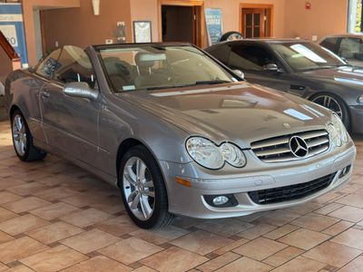2007 Mercedes-Benz CLK350 — rear three-quarter view
