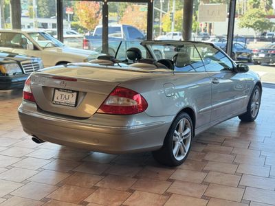 2007 Mercedes-Benz CLK350 — detail view