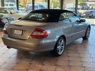 2007 Mercedes-Benz CLK350 — engine compartment view