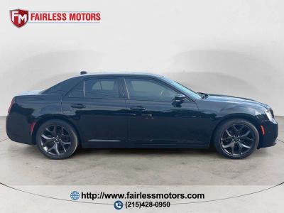 2021 Chrysler 300 — detail view