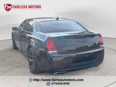 2021 Chrysler 300 — side profile view