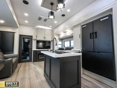 2026 Grand Design Momentum - Photo 7