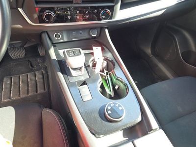 2023 Nissan Rogue — photo 18 view