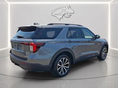 2025 Ford Explorer — detail view