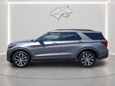 2025 Ford Explorer — side profile view
