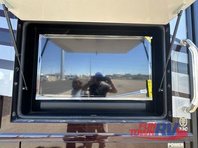 2024 Fleetwood RV Bounder - Photo 10