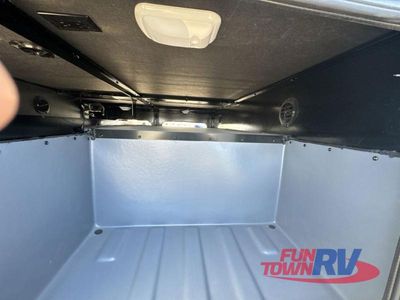 2024 Fleetwood RV Bounder - Photo 12