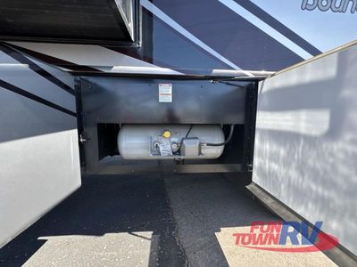 2024 Fleetwood RV Bounder - Photo 15