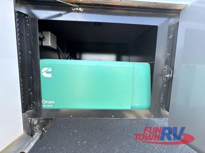 2024 Fleetwood RV Bounder - Photo 19