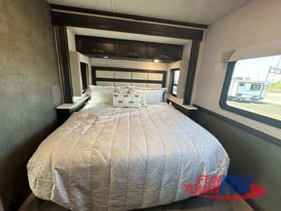 2024 Fleetwood RV Bounder - Photo 33