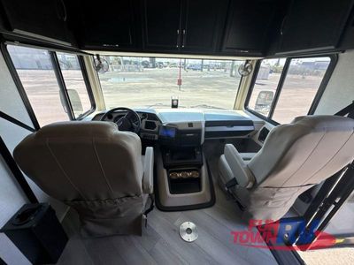2024 Fleetwood RV Bounder - Photo 26