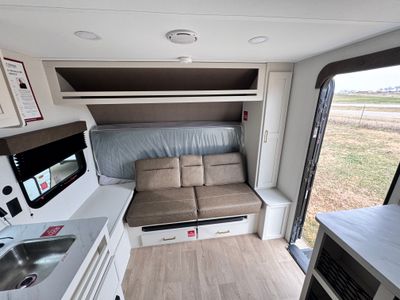 2026 Grand Design TRANSCEND ONE — photo 11 view