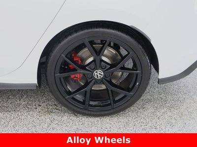 2024 Volkswagen Golf GTI FWD - Photo 10