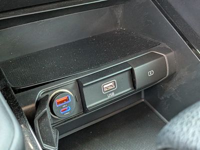 2022 Kia Telluride — photo 32 view