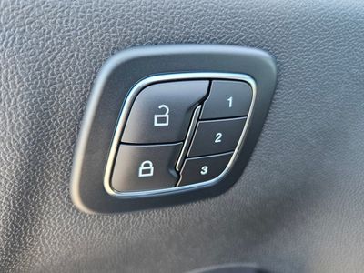 2026 Ford Escape Plug-In Hybrid — photo 12 view
