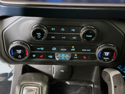 2021 Ford Bronco - Photo 23