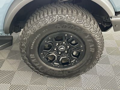 2021 Ford Bronco - Photo 11