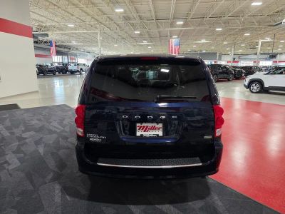 2016 Dodge Grand Caravan — interior view