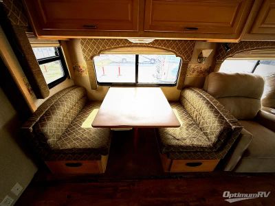 2004 Fleetwood Bounder Diesel — photo 10 view