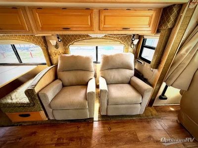 2004 Fleetwood Bounder Diesel — photo 9 view