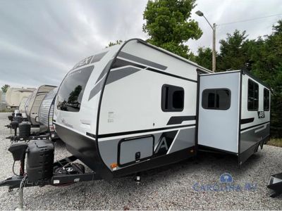 2023 Coachmen Apex Ultra-Lite — interior view