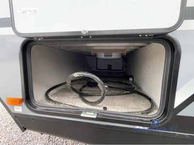2023 Coachmen Apex Ultra-Lite — detail view
