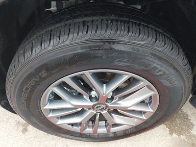 2024 Nissan Rogue — photo 10 view