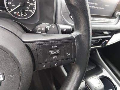 2024 Nissan Rogue — photo 12 view