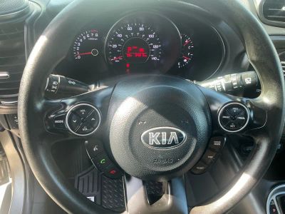 2017 Kia Soul - Photo 13