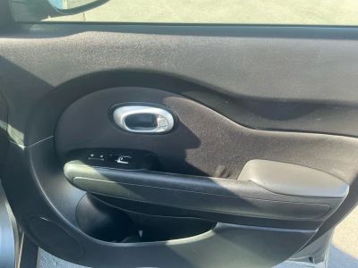 2017 Kia Soul - Photo 21