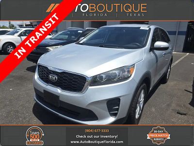2020 Kia Sorento LX V6 in Sparkling Silver — front three-quarter view