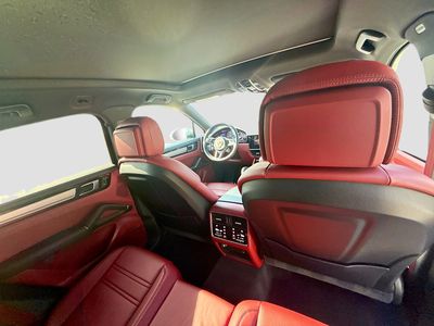 2023 Porsche Cayenne - Photo 28