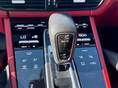 2023 Porsche Cayenne - Photo 14
