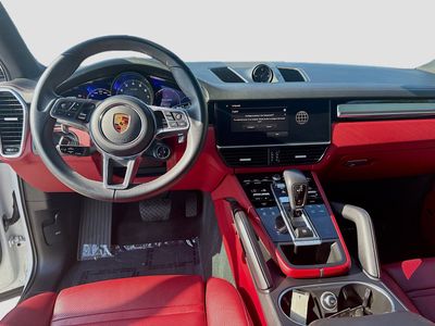 2023 Porsche Cayenne - Photo 19