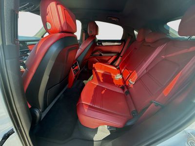 2023 Porsche Cayenne - Photo 22