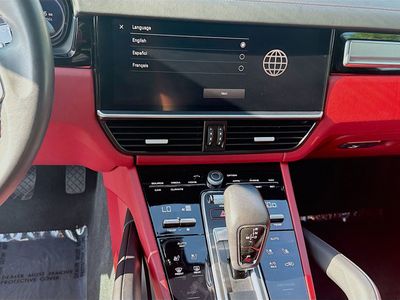 2023 Porsche Cayenne - Photo 10