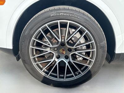 2023 Porsche Cayenne - Photo 35