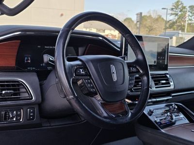 2022 Lincoln Navigator — photo 25 view