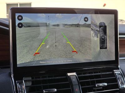 2022 Lincoln Navigator — photo 10 view