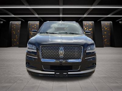 2022 Lincoln Navigator — side profile view